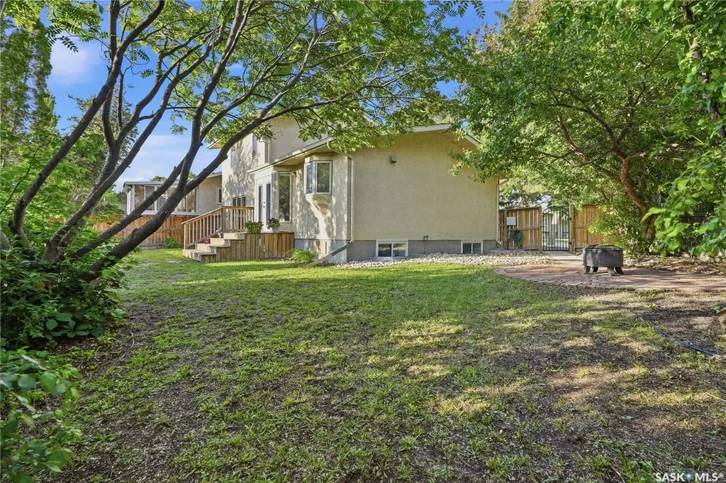 1122 Bayda Crescent Regina SK S4N 6Y6