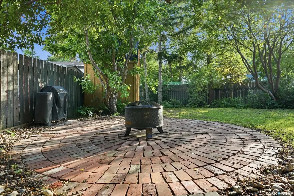 1122 Bayda Crescent Regina SK S4N 6Y6