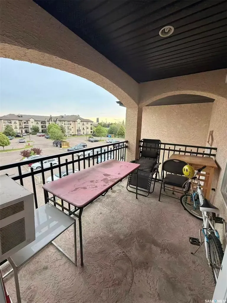 415 Hunter Road Saskatoon SK S7T 0J9