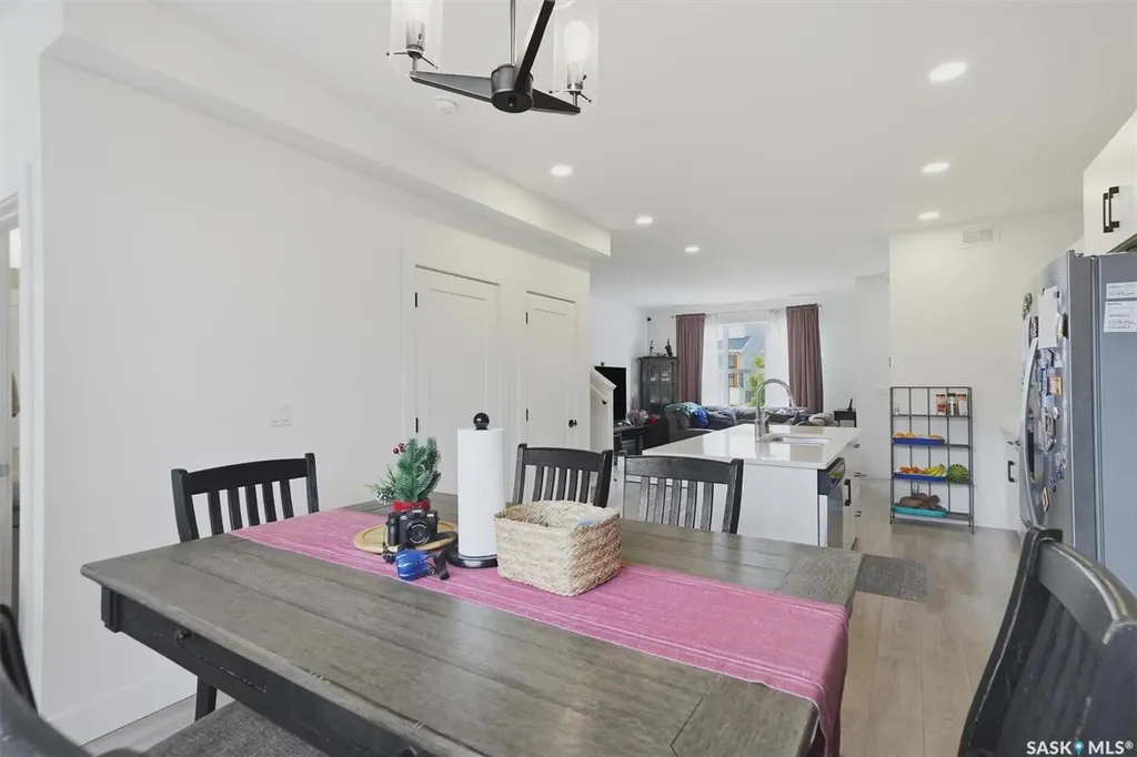 149 Rosewood Boulevard E Saskatoon SK S7V 0Z1