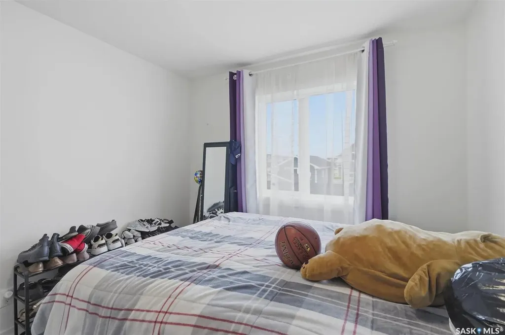 149 Rosewood Boulevard E Saskatoon SK S7V 0Z1