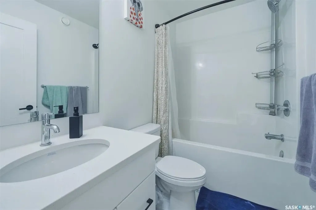 149 Rosewood Boulevard E Saskatoon SK S7V 0Z1