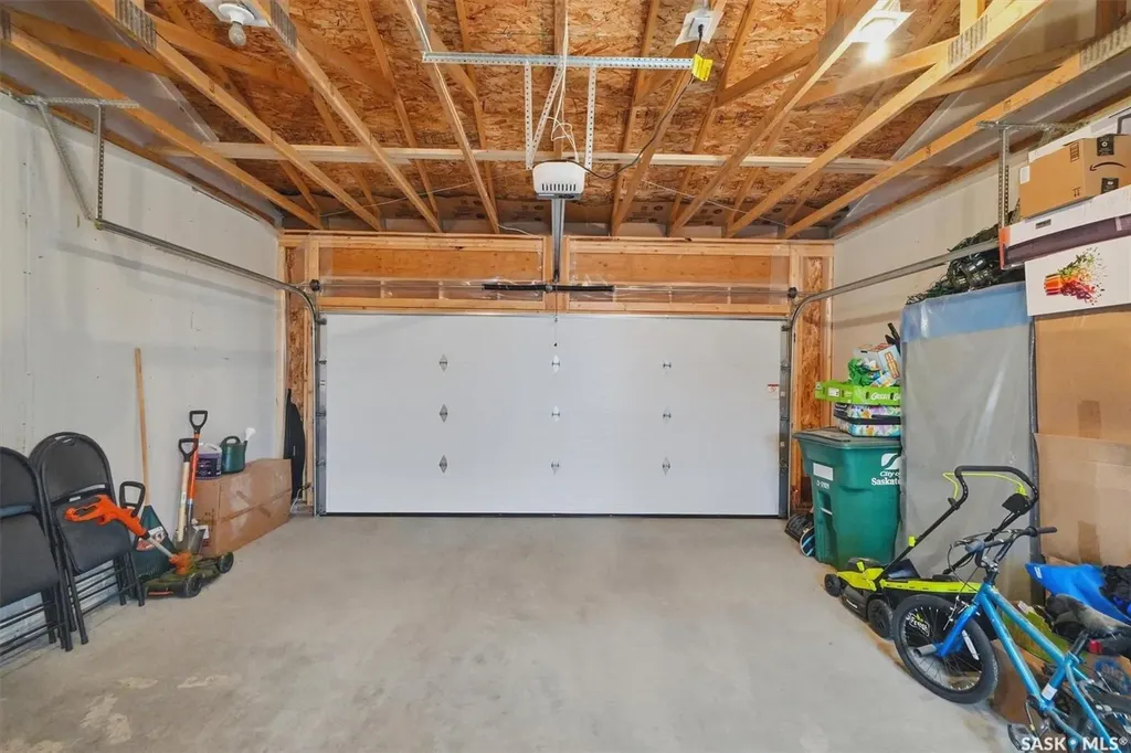 149 Rosewood Boulevard E Saskatoon SK S7V 0Z1