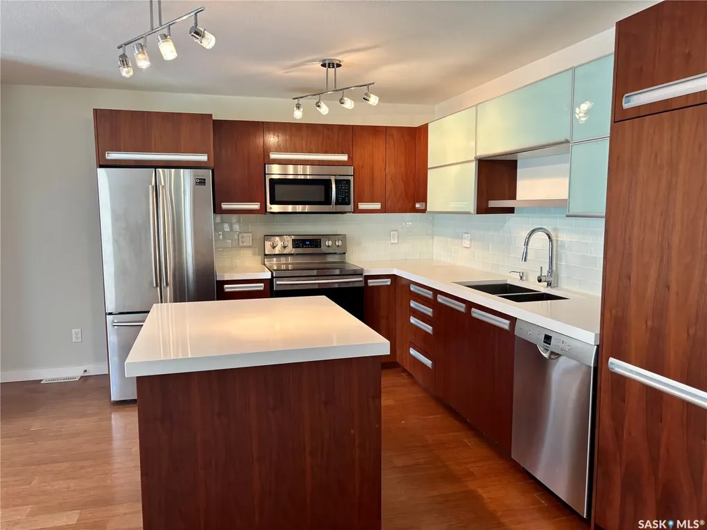 1015 Patrick Crescent Saskatoon SK S7W 0M4