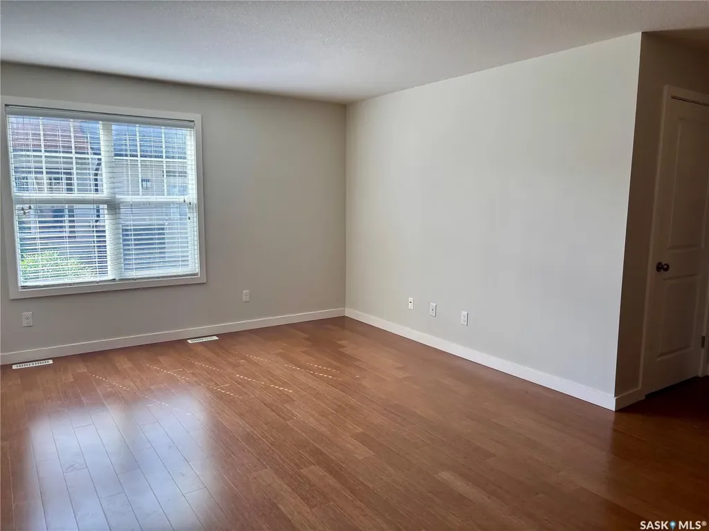 1015 Patrick Crescent Saskatoon SK S7W 0M4