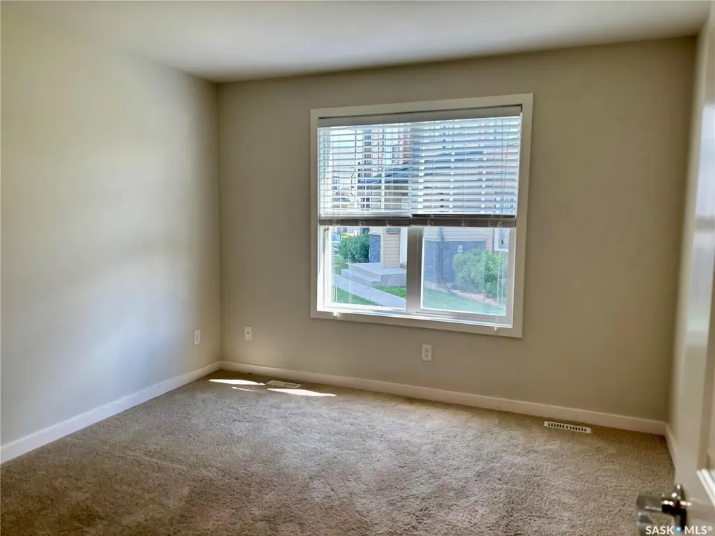 1015 Patrick Crescent Saskatoon SK S7W 0M4