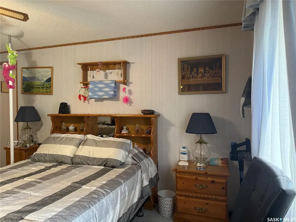 1455 9th Avenue NE Moose Jaw SK S6J 1C6