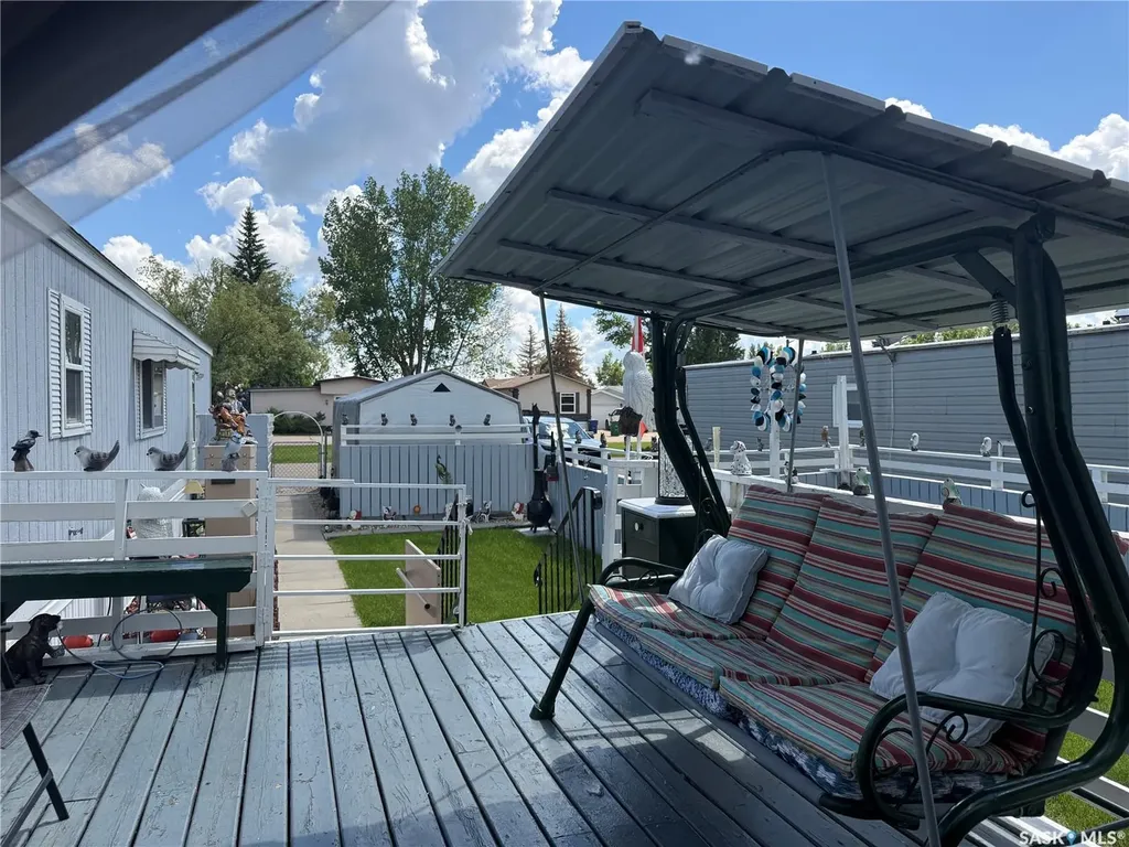1455 9th Avenue NE Moose Jaw SK S6J 1C6