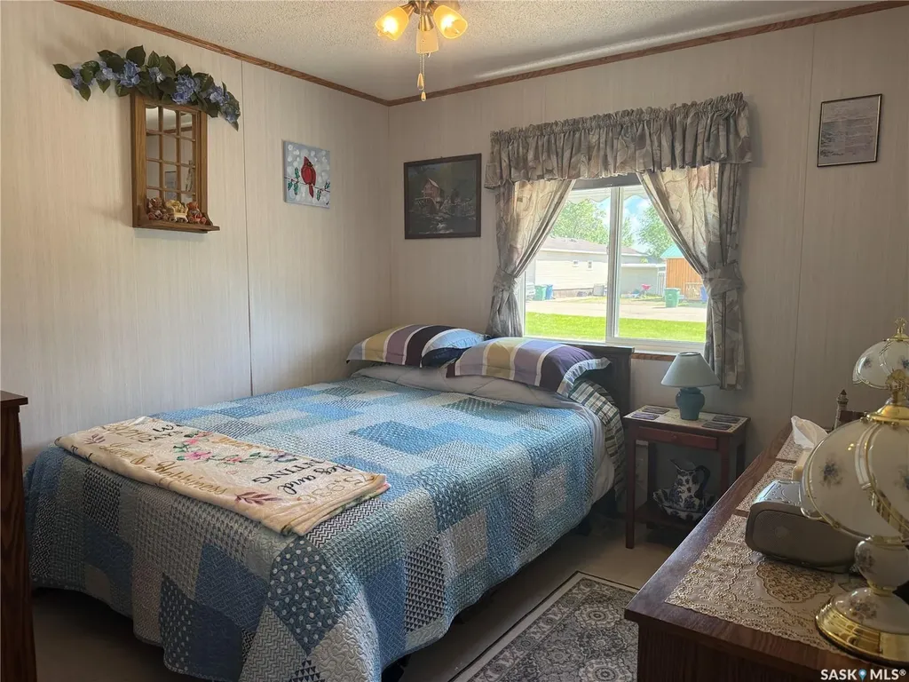 1455 9th Avenue NE Moose Jaw SK S6J 1C6