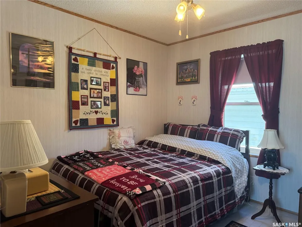 1455 9th Avenue NE Moose Jaw SK S6J 1C6