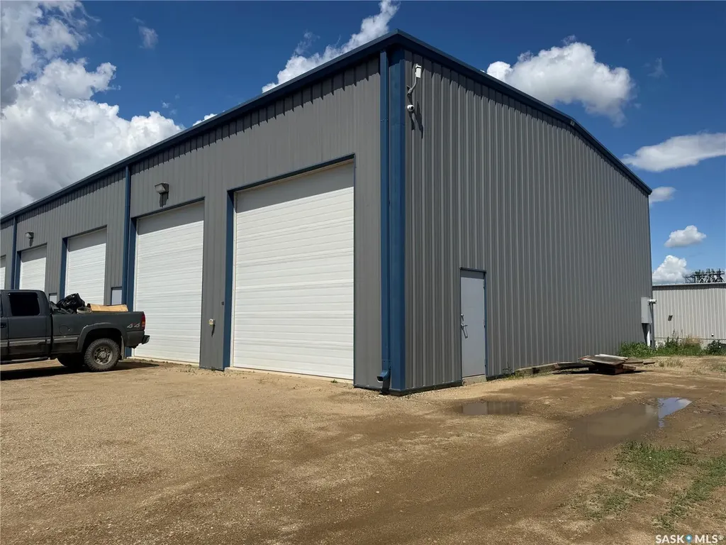 830 Snyder Road Moose Jaw SK S6H 4Y4