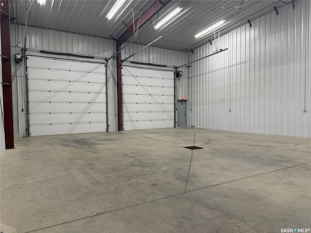 830 Snyder Road Moose Jaw SK S6H 4Y4