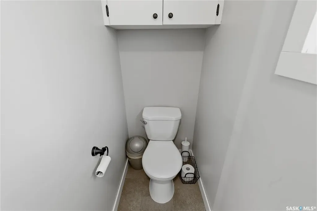 102 Plaxton Place Regina Beach SK S0G 4C0