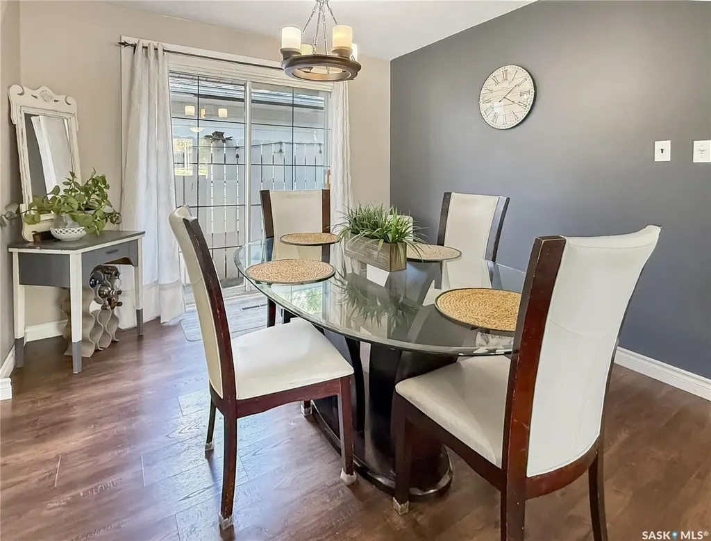 890 10th Avenue NE Swift Current SK S9H 2T7
