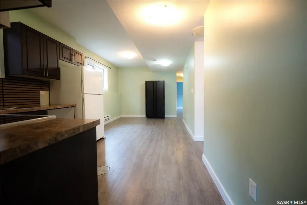 646 Kolynchuk Court Saskatoon SK S7T 0W2