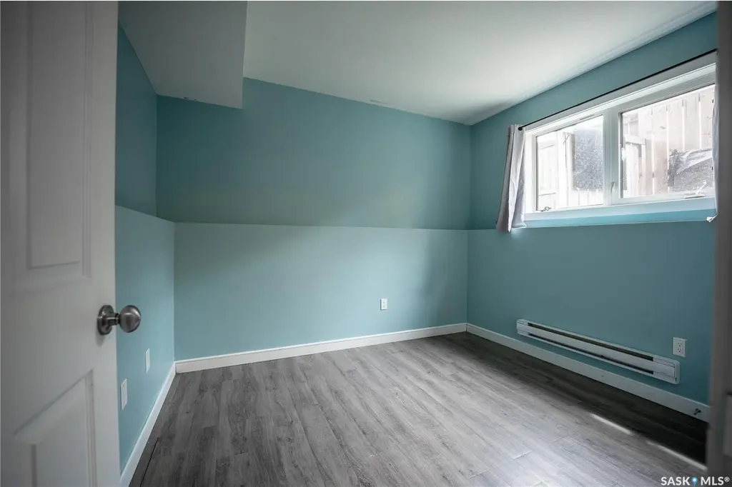 646 Kolynchuk Court Saskatoon SK S7T 0W2
