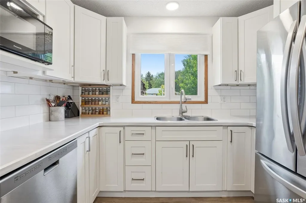 1317 East Centre Saskatoon SK S7J 3A8