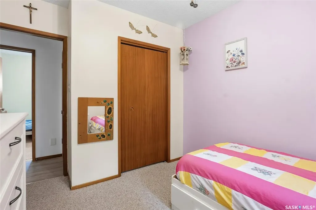 1317 East Centre Saskatoon SK S7J 3A8
