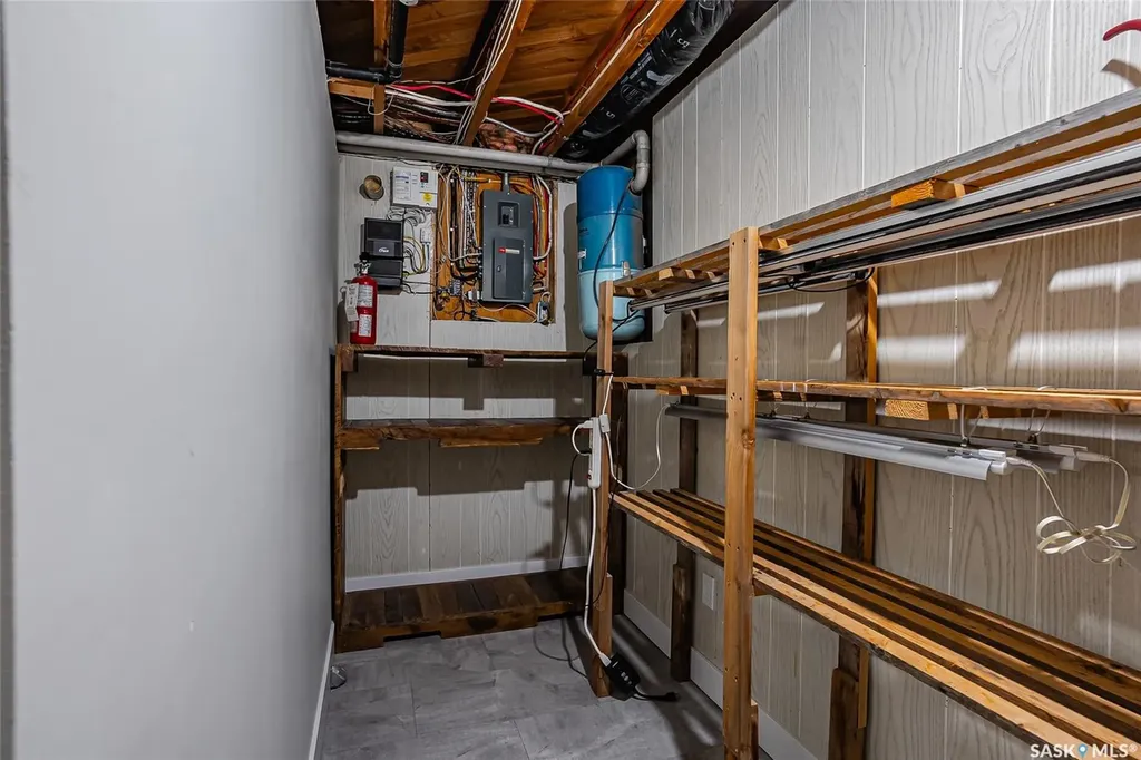 1317 East Centre Saskatoon SK S7J 3A8