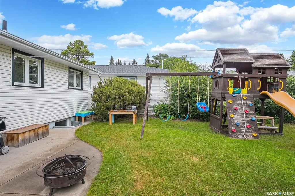 1317 East Centre Saskatoon SK S7J 3A8