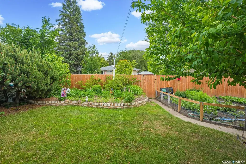 1317 East Centre Saskatoon SK S7J 3A8