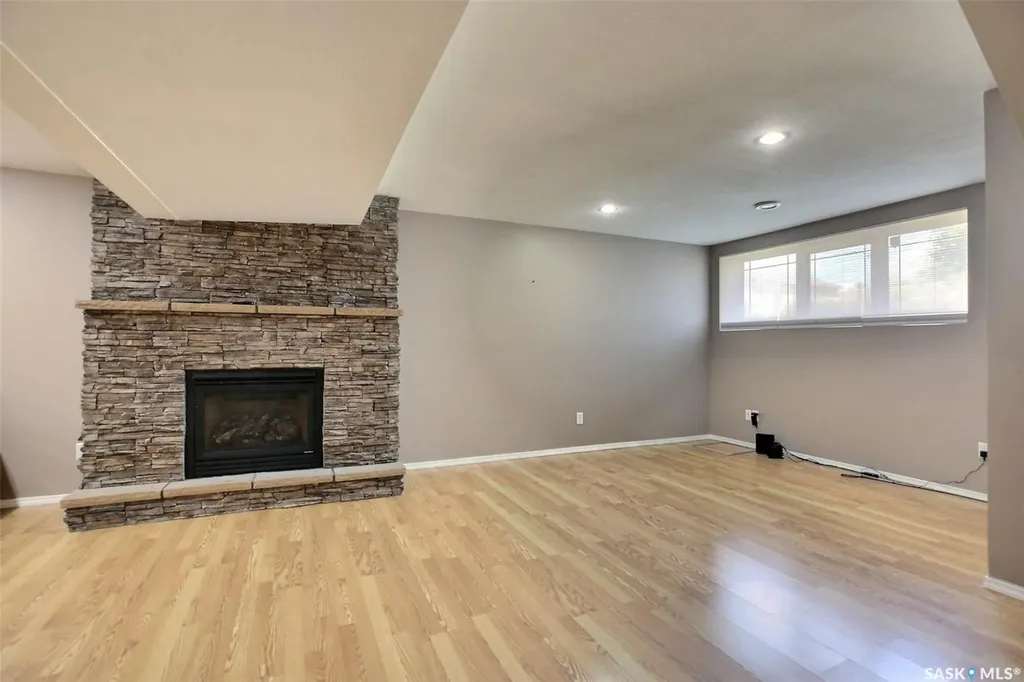 7218 Wascana Cove Way Regina SK S4V 3G2