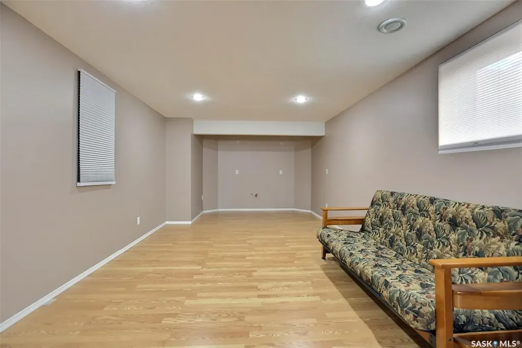 7218 Wascana Cove Way Regina SK S4V 3G2