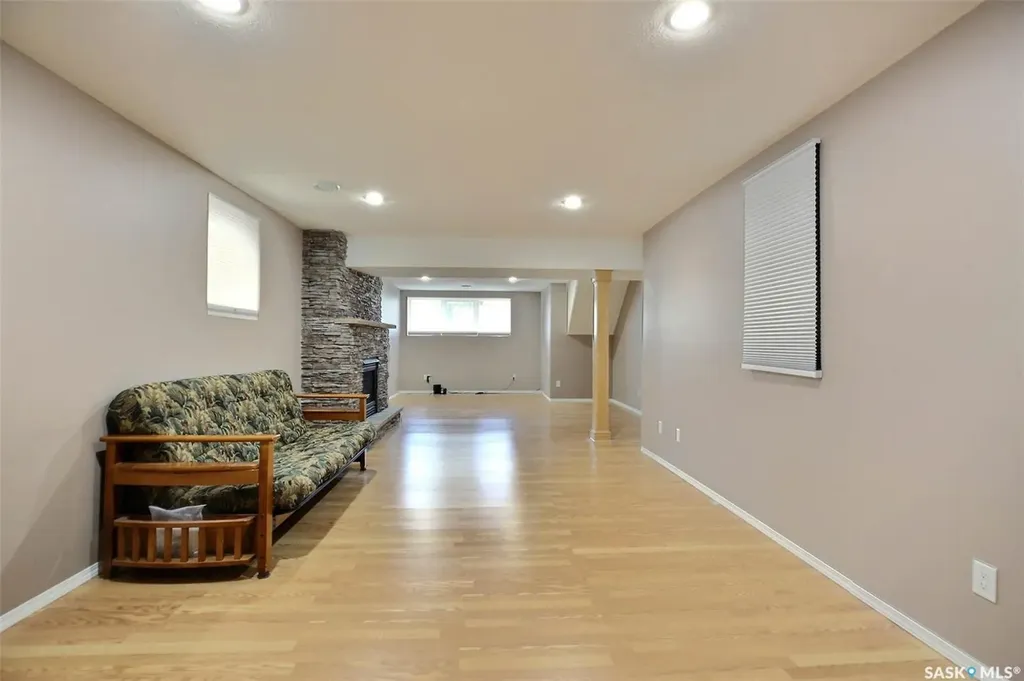 7218 Wascana Cove Way Regina SK S4V 3G2