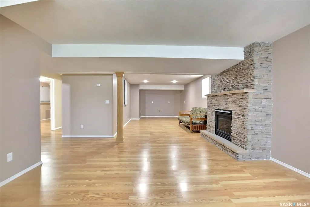 7218 Wascana Cove Way Regina SK S4V 3G2
