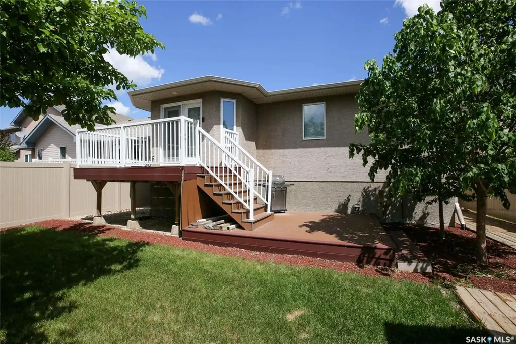 7218 Wascana Cove Way Regina SK S4V 3G2