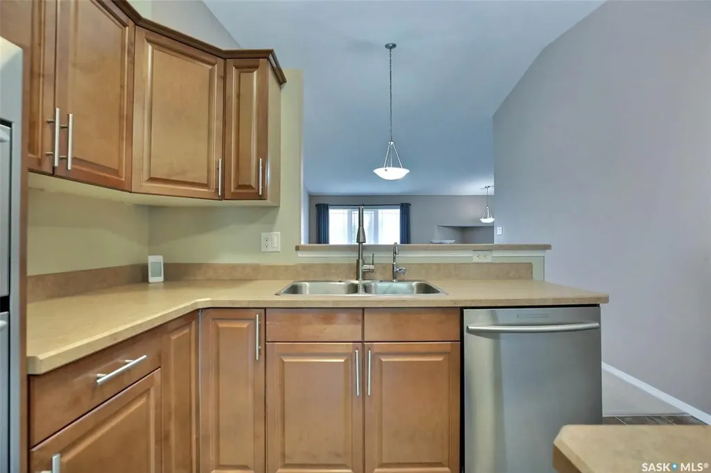 7218 Wascana Cove Way Regina SK S4V 3G2