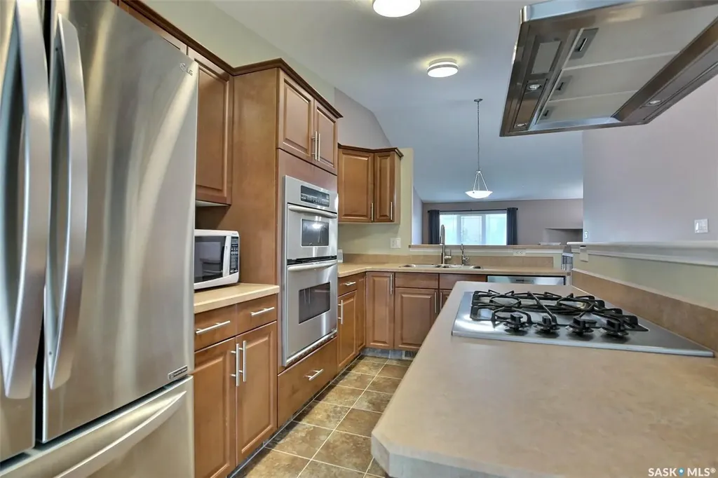 7218 Wascana Cove Way Regina SK S4V 3G2