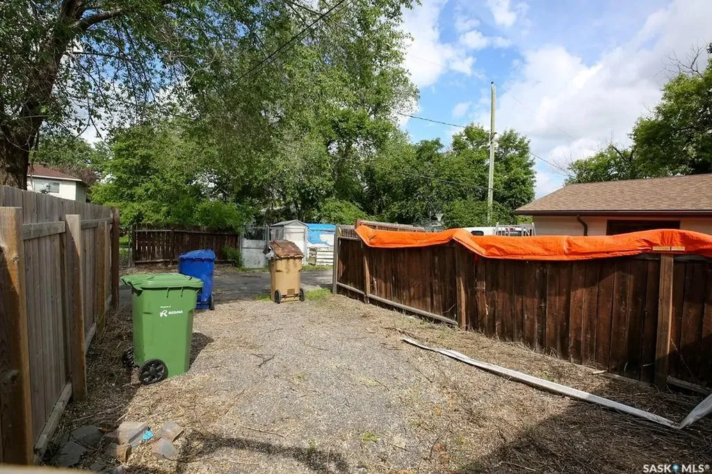 424 Arthur Street Regina SK S4R 4X4
