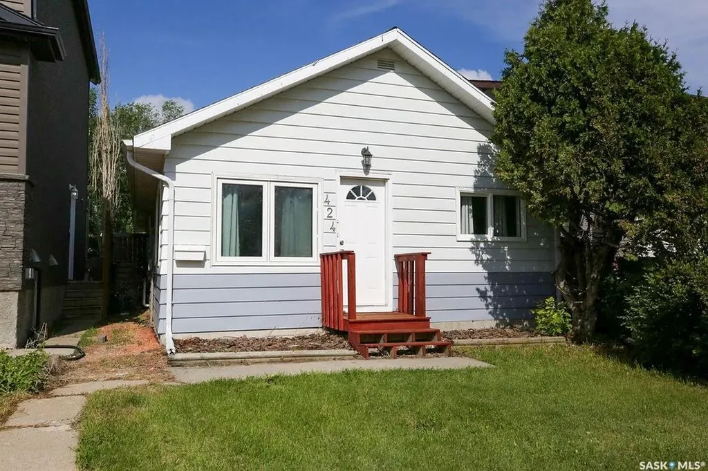 424 Arthur Street Regina SK S4R 4X4