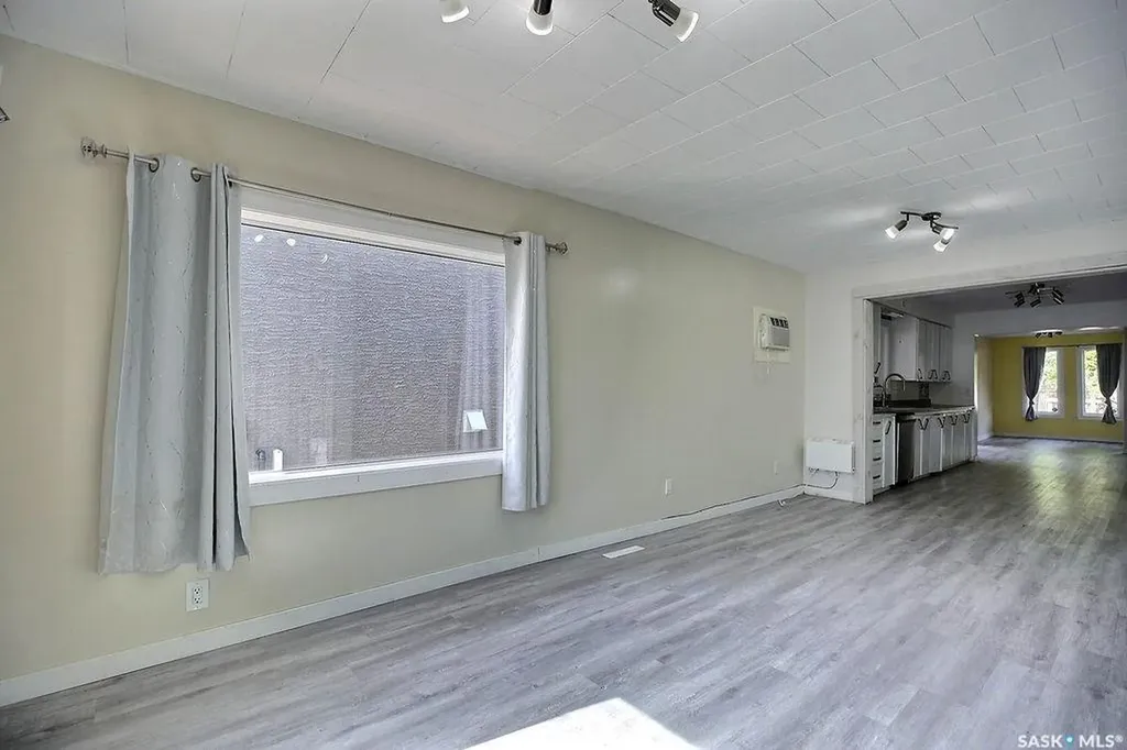 424 Arthur Street Regina SK S4R 4X4