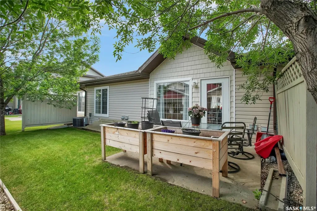 135 Keedwell Street Saskatoon SK S7W 0A3