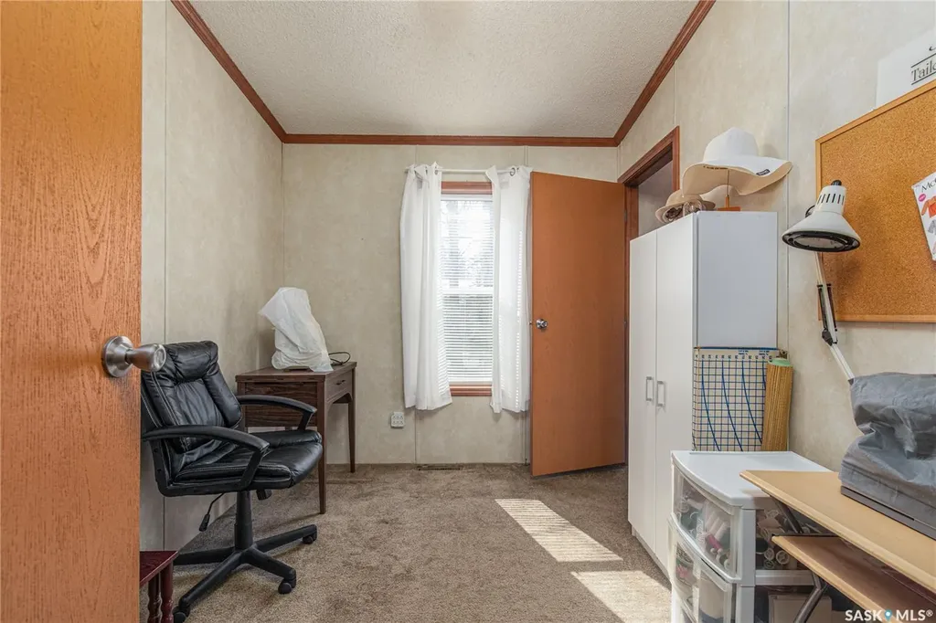 1455 9th Avenue NE Moose Jaw SK S6J 1C6