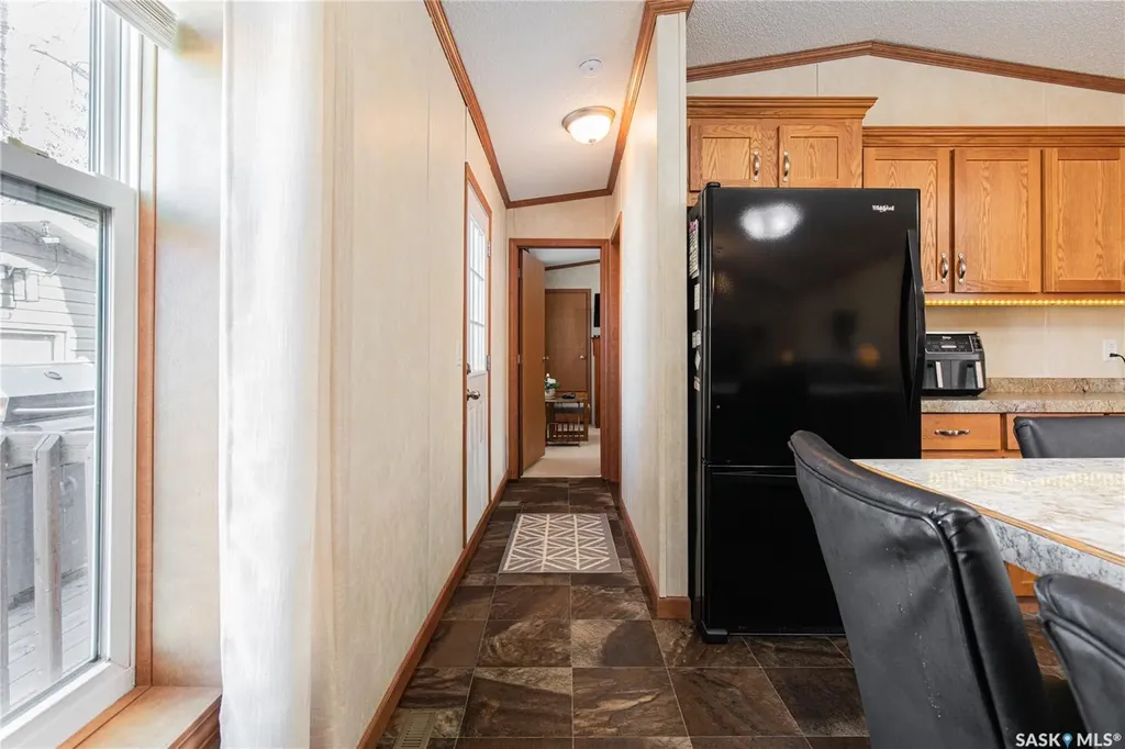 1455 9th Avenue NE Moose Jaw SK S6J 1C6