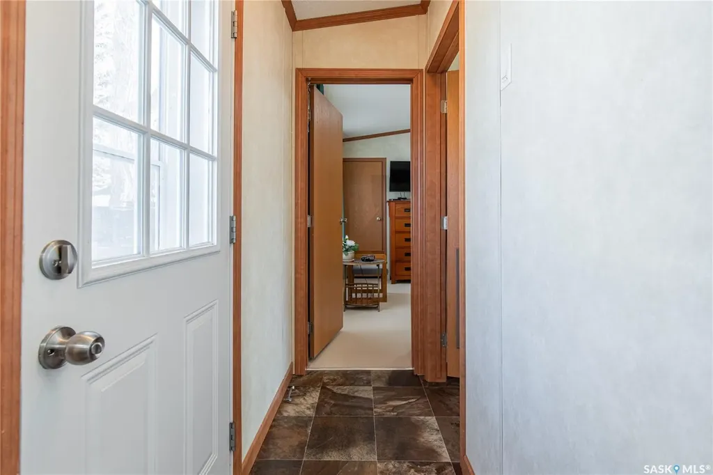 1455 9th Avenue NE Moose Jaw SK S6J 1C6