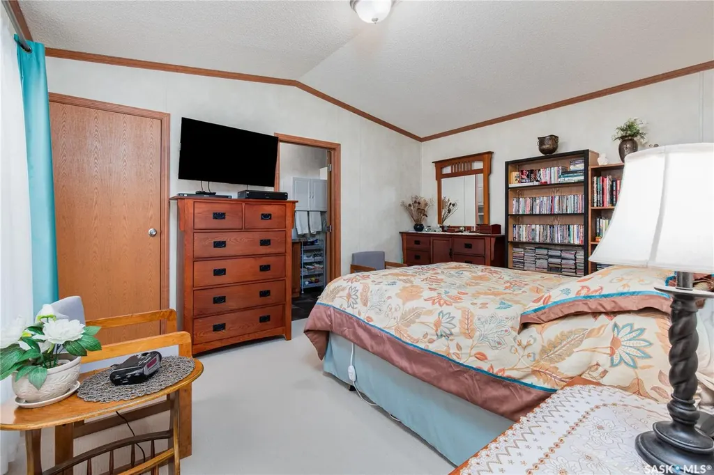 1455 9th Avenue NE Moose Jaw SK S6J 1C6