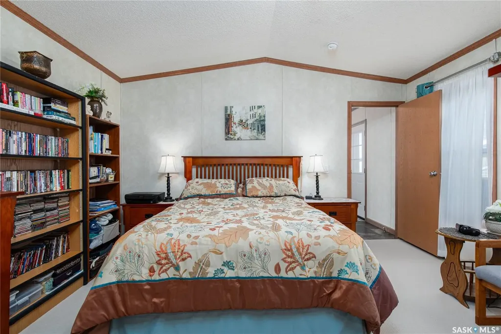 1455 9th Avenue NE Moose Jaw SK S6J 1C6