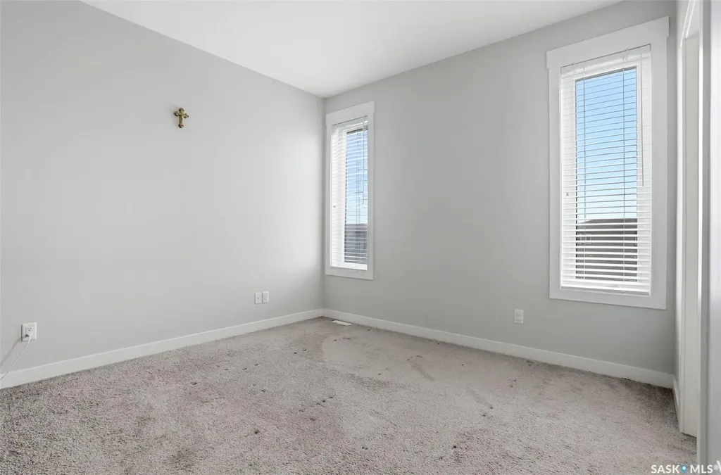 5736 Glide Crescent Regina SK S4W 0P1