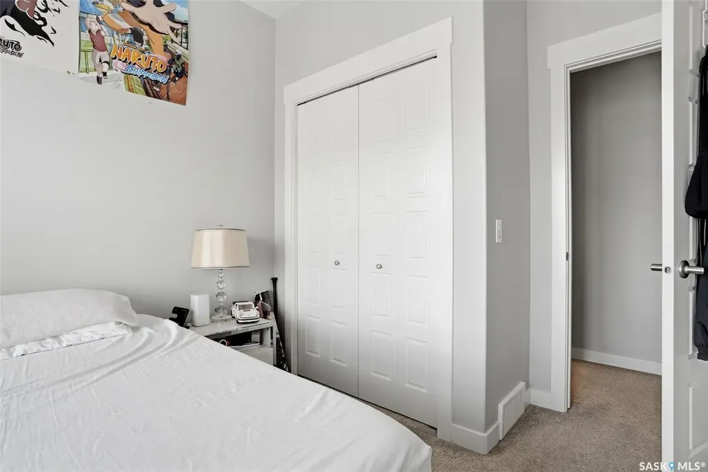 5736 Glide Crescent Regina SK S4W 0P1