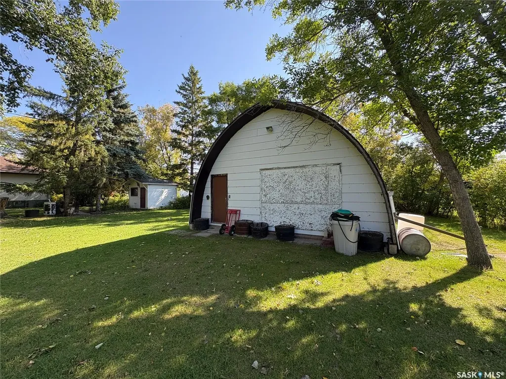 410 5th Avenue S Langenburg SK S0A 2A0