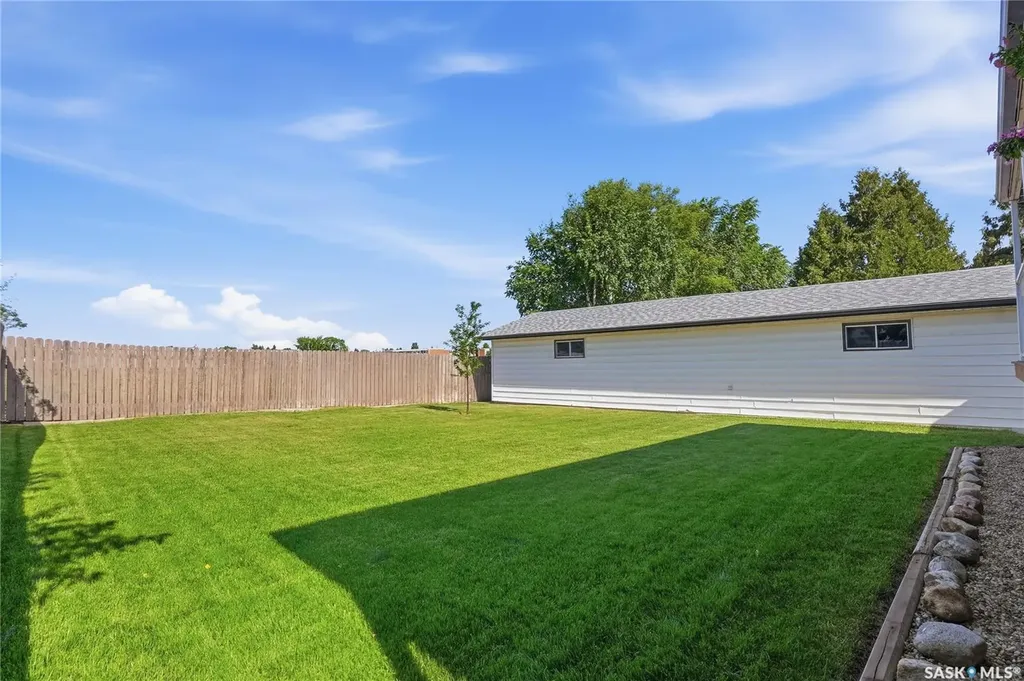 154 Mount Allison Crescent Saskatoon SK S7H 4A5