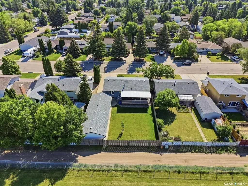 154 Mount Allison Crescent Saskatoon SK S7H 4A5