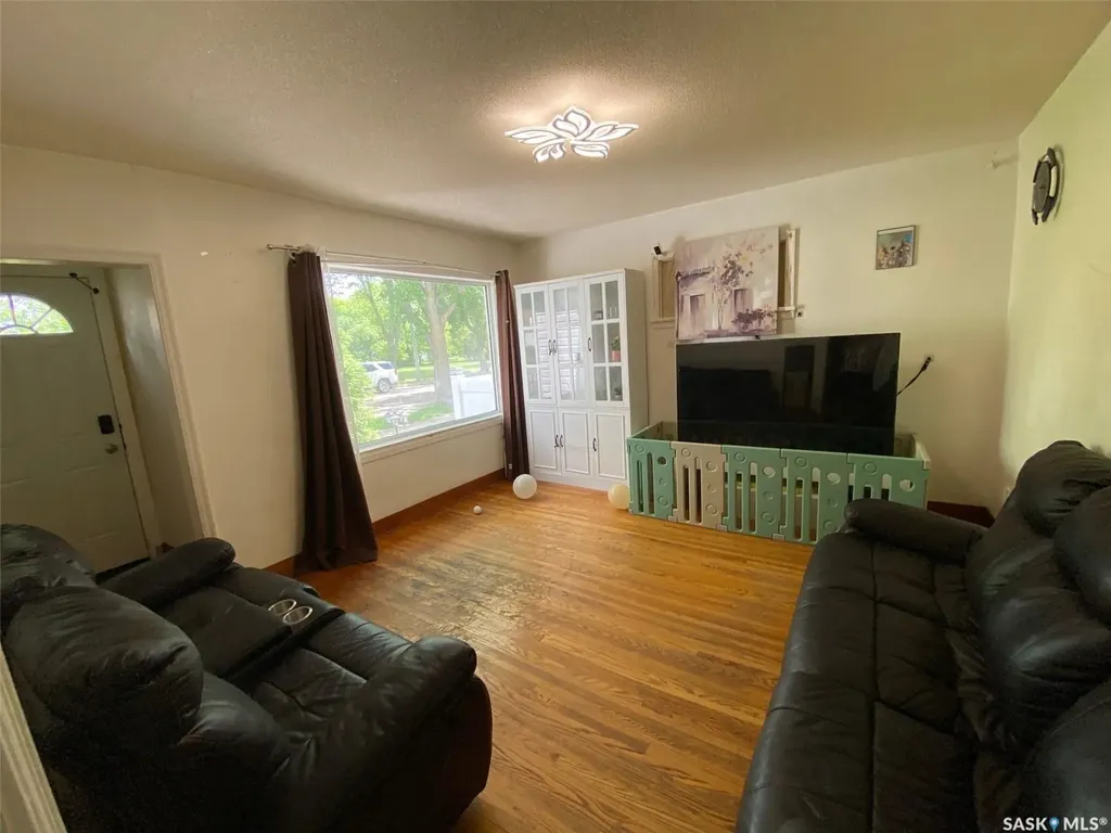 216 Maple Avenue Yorkton SK S3N 2W1