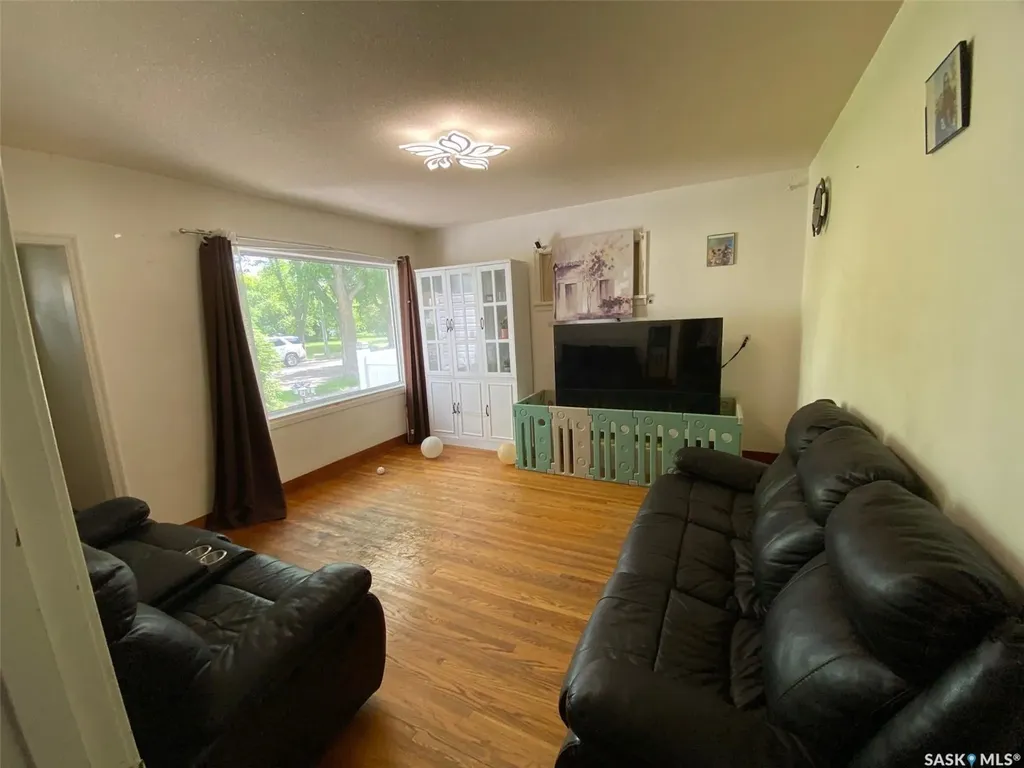 216 Maple Avenue Yorkton SK S3N 2W1