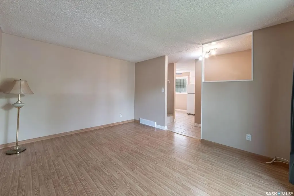 5948 Mckinley Avenue Regina SK S4T 6P3
