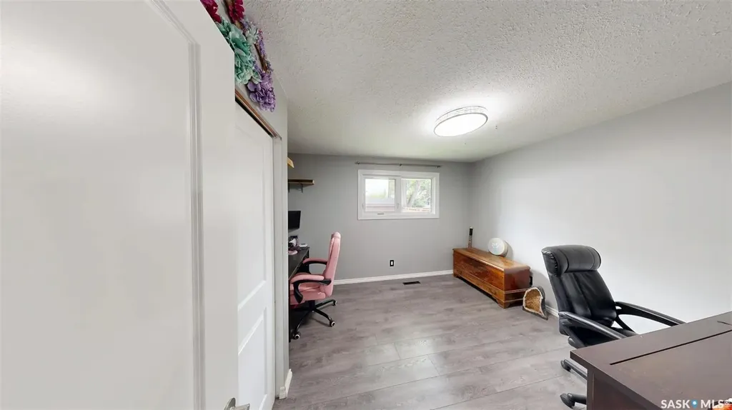 128 Riddell Crescent Regina SK S4S 5L3